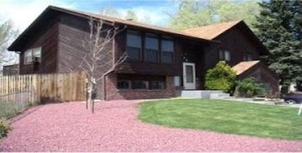 House Front - 728 Iowa St