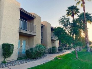 Building Photo - 1111 E University Dr