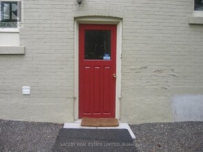 Building Photo - 2163 King Rd