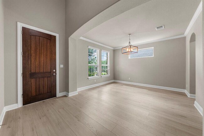 Foto del edificio - 4401 Trinity Woods St