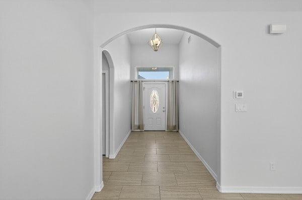 Building Photo - 13825 Suntan Ave