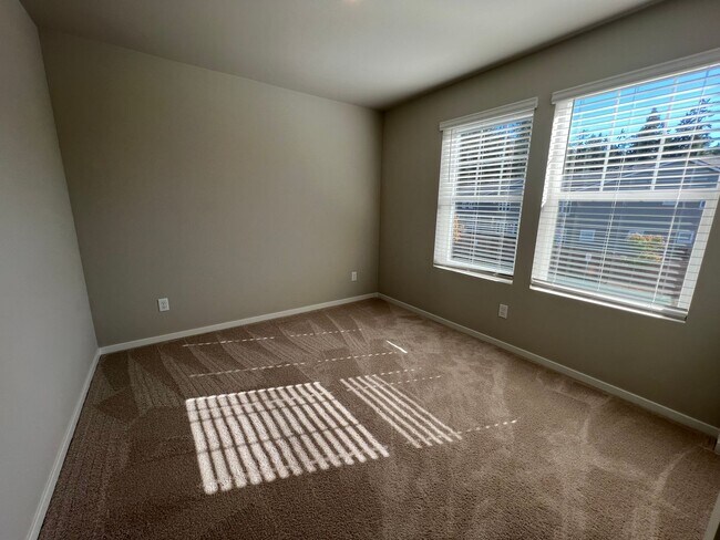 Foto del edificio - 6559 Randolph DR SE