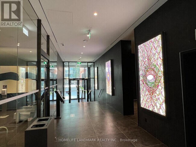 Photo du bâtiment - 25 Richmond St E