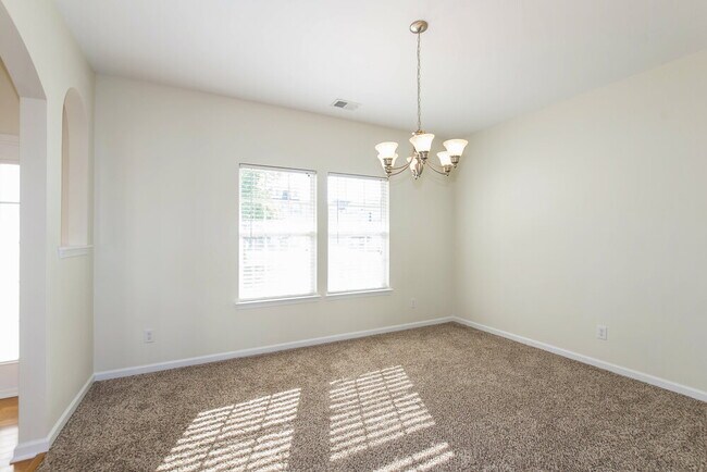 Foto del edificio - 4059 Clover Rd NW