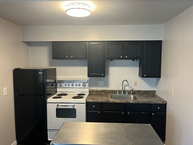 Foto del edificio - 2220 E Market St