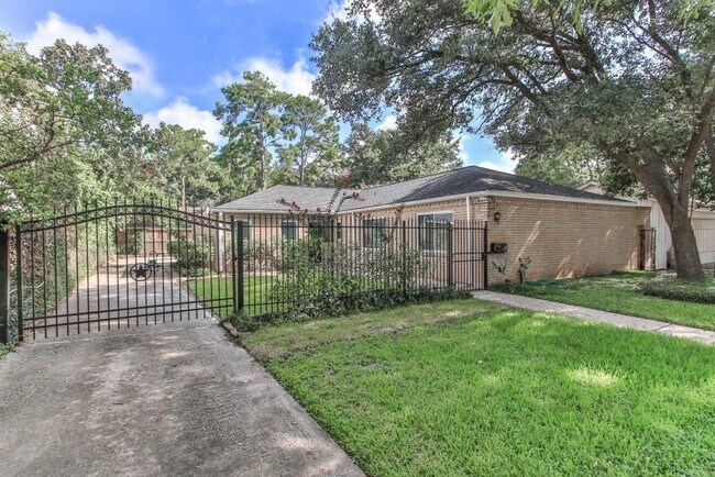 Building Photo - 12514 Kingsride Ln