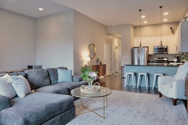 Foto del edificio - 1140 N Milwaukee Ave