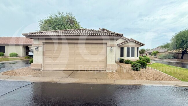 Foto del edificio - 16036 N 11th Ave