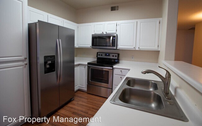 Building Photo - 1128 Opal St