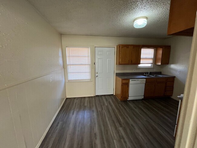 Foto del edificio - 4420 46th St