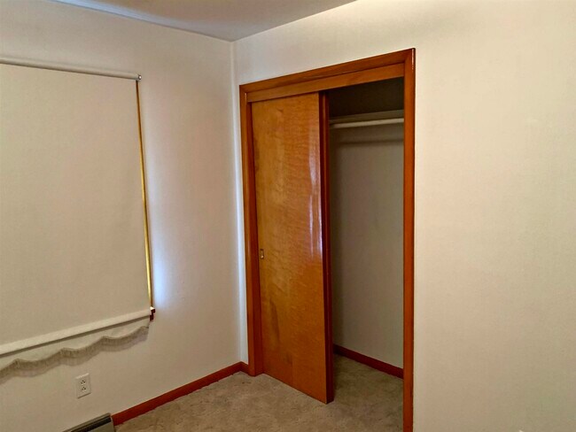 Building Photo - 8684 IN-57