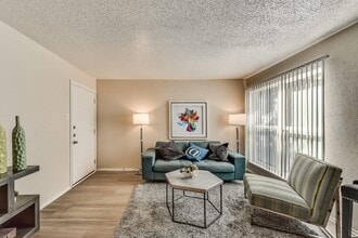 Building Photo - Atlantic at Kessler Park