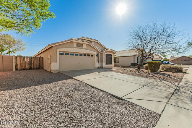 Building Photo - 163 W Liberty Ln