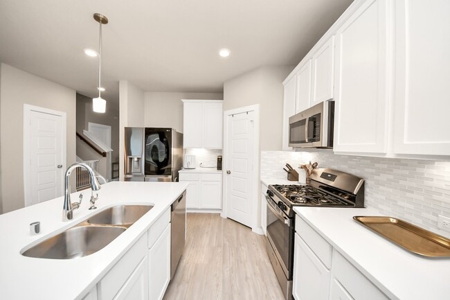 Building Photo - 21034 Sunny Ravine Dr