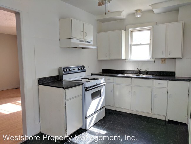 Building Photo - 1541 Terrace St