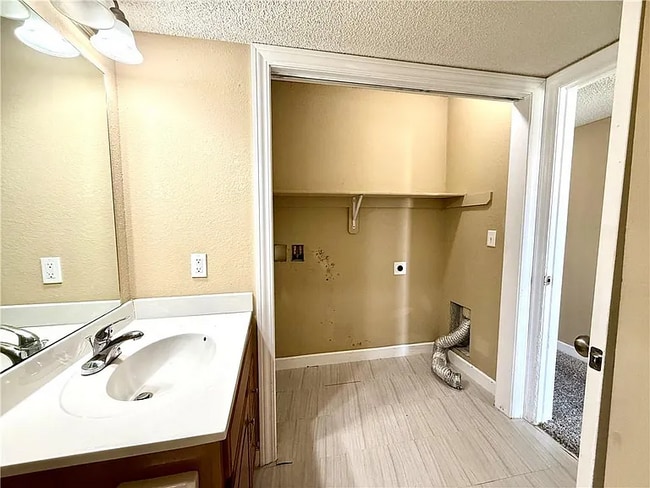 Foto del edificio - 816 SW Peach Tree Ln