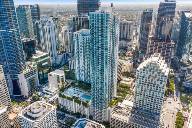 Foto del edificio - 950 Brickell Bay Dr