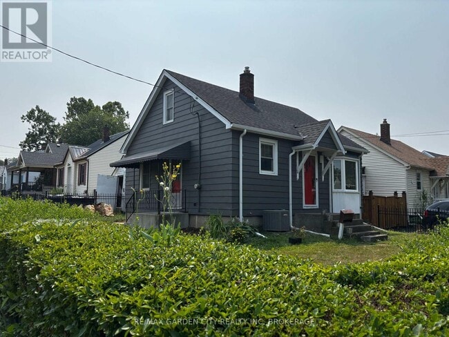 Building Photo - 12 Lincoln Ave