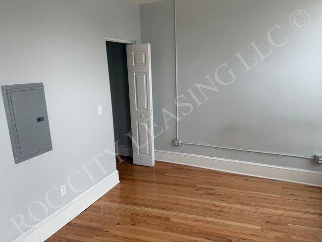 Building Photo - 155 State St