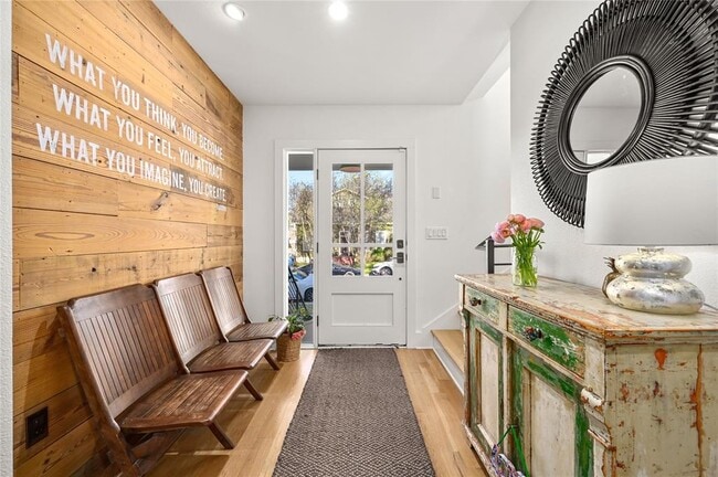 Foto del edificio - 1101 Lorrain St