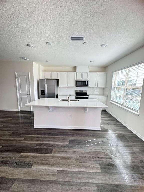 Foto del edificio - 16593 Barbours Crk Wy