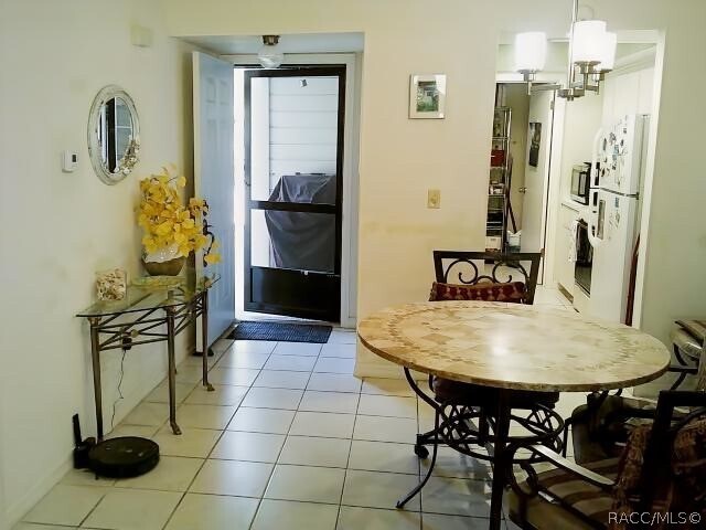 Foto del edificio - 760 E Gilchrist Ct