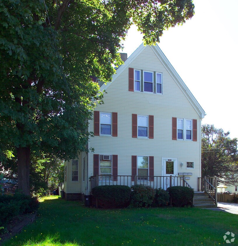 Primary Photo - 345 Washington St