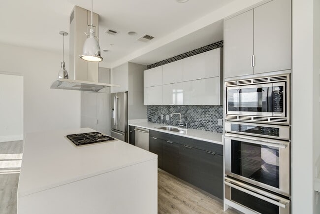 Interior Photo - Bell at the Pike