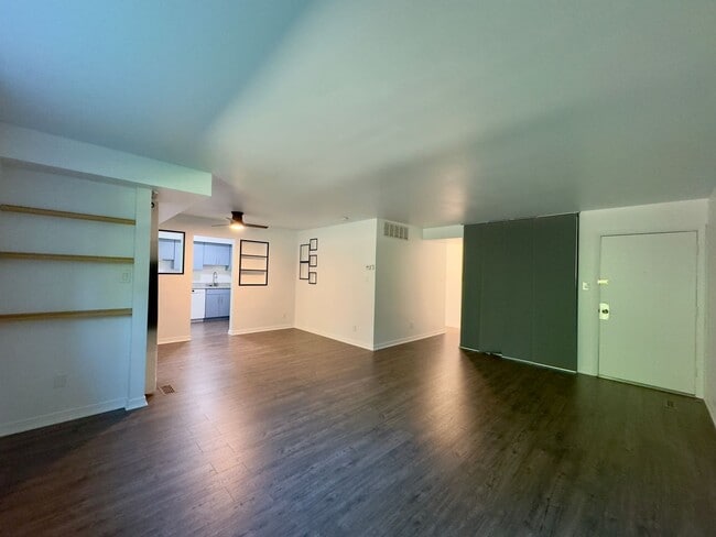 Photo - Charming and Spacious One Bedroom in Homel...