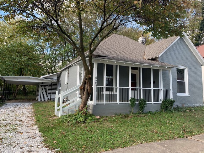 Building Photo - 2 Bed/1 Bath home near Downtown Springfield