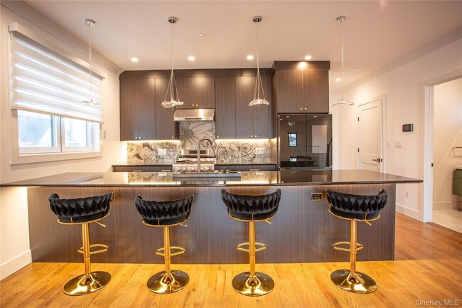 Building Photo - 622 W Penn St