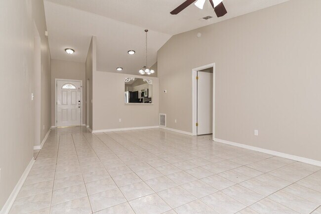 Building Photo - 1232 Regal Ridge Dr