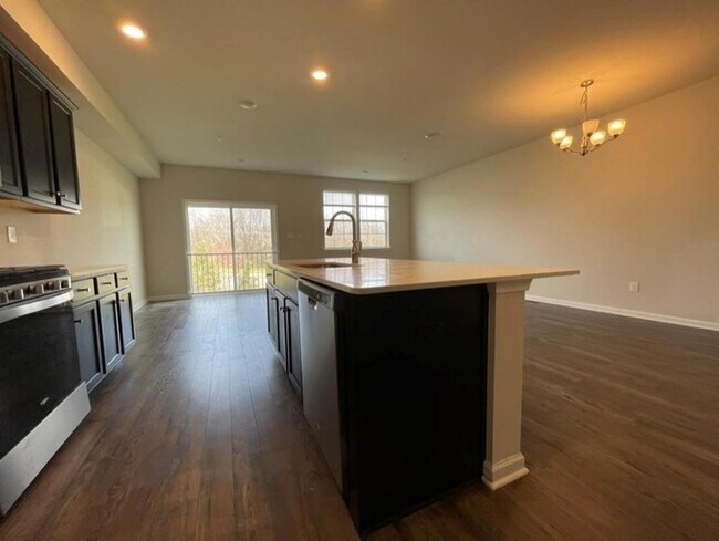 Building Photo - 1033 Turnstone Dr