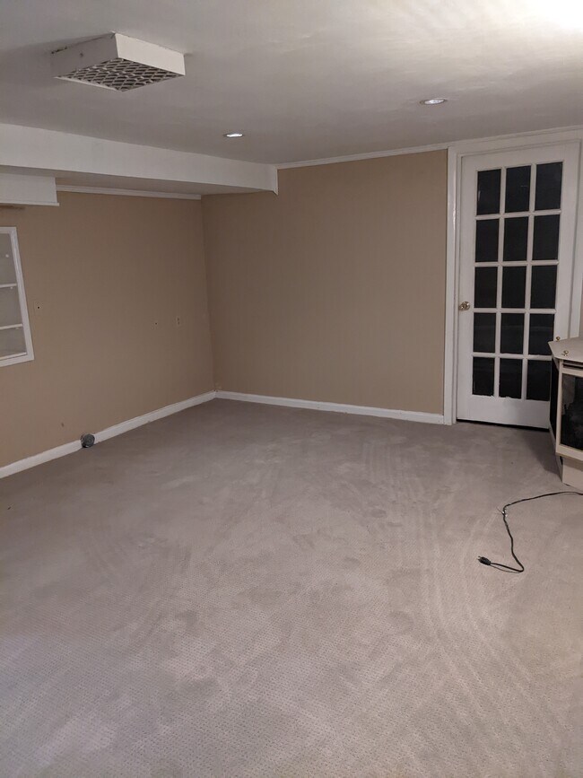 Foto del edificio - 1265 River Oaks Dr