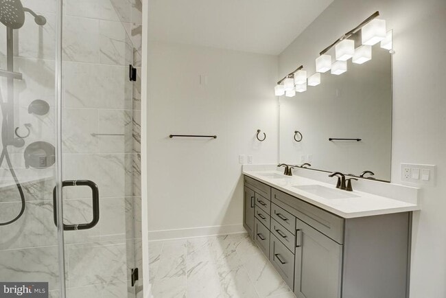 Foto del edificio - 1141 Fortune Terrace