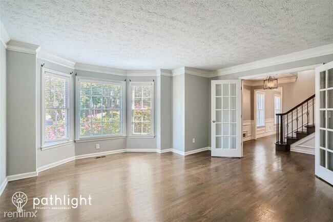 Foto del edificio - 4 br, 2.5 bath House - 1751 Berry Ln UNIT