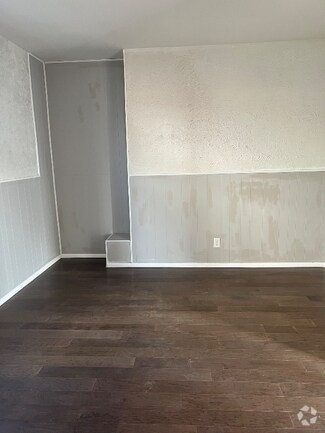 Building Photo - 2632 Madison Ave