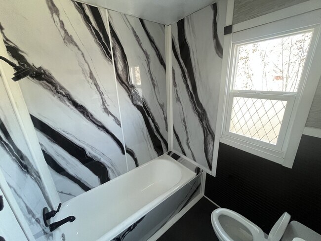 Foto del edificio - 9142 Yorkshire Rd