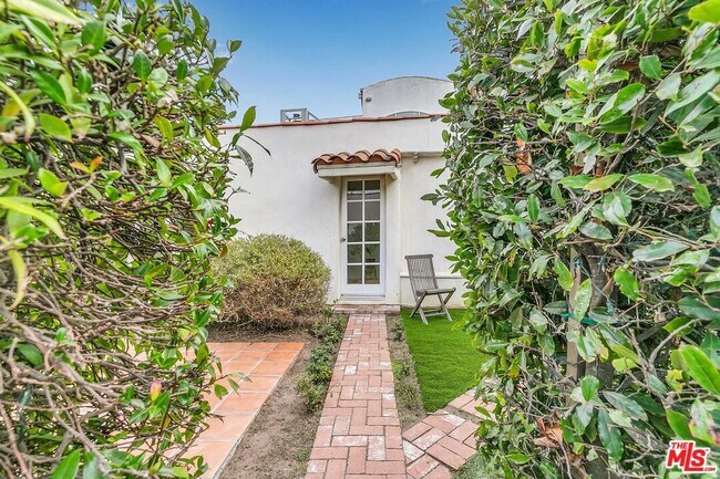 Foto del edificio - 746 Ashland Ave