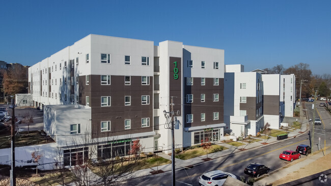 Building Photo - 104 Ashe