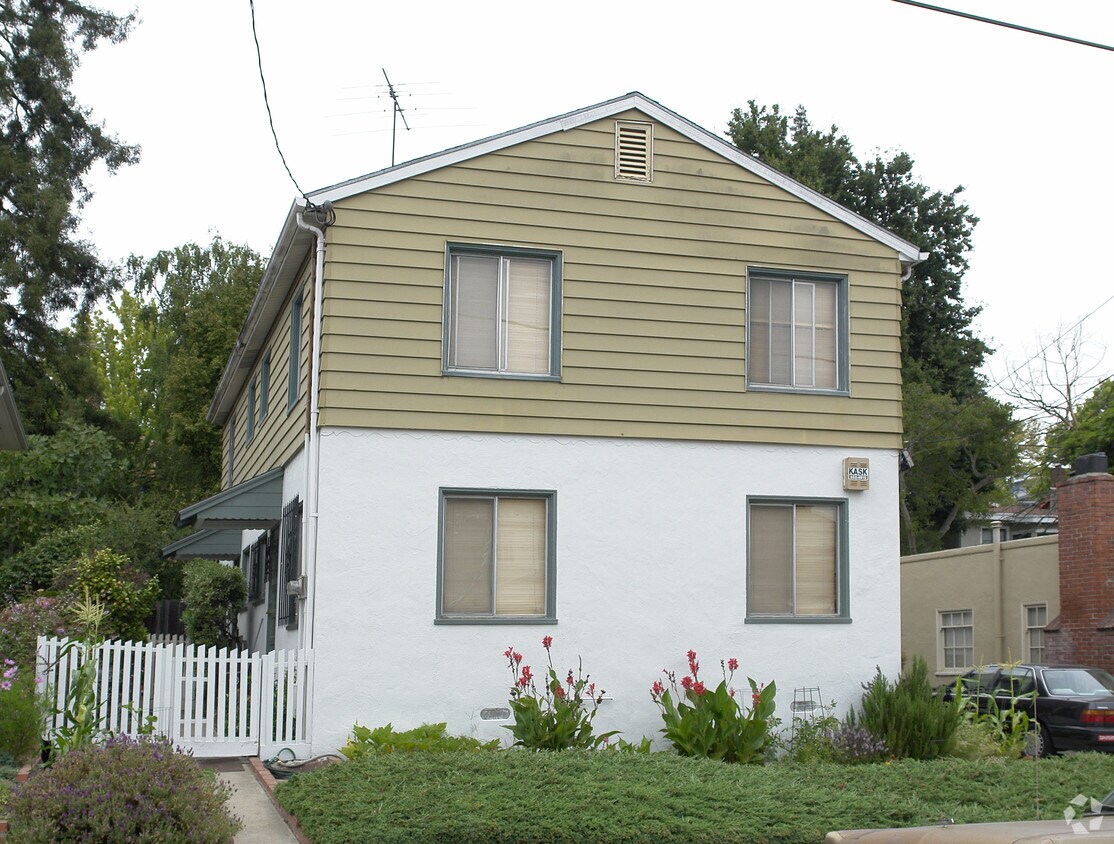 Building Photo - 1410-1412 Glenfield Ave