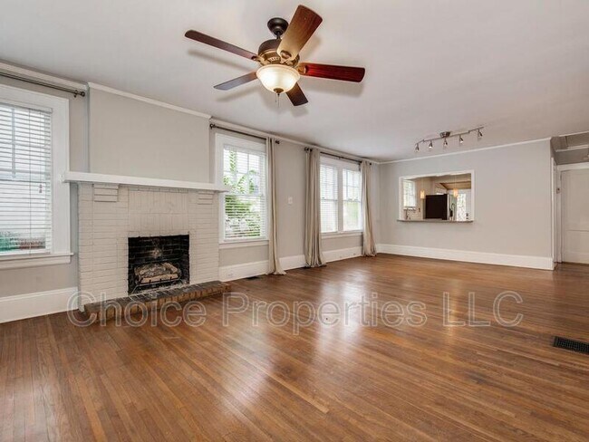 Foto del edificio - 1533 Thomas Ave