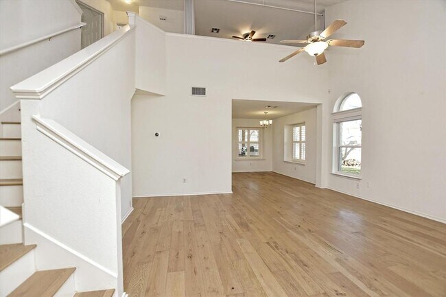 Foto del edificio - 3462 Flowstone Ln