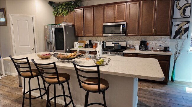 Foto del edificio - 5327 Sunny Ray Dr