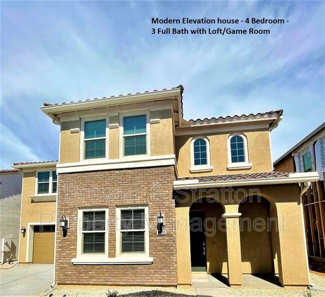 Building Photo - 9905 E Tahoe Ave