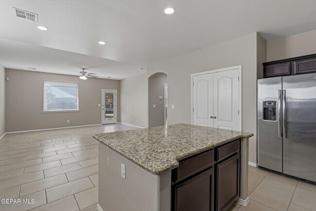 Foto del edificio - 4809 Gabriel Anthony Pl