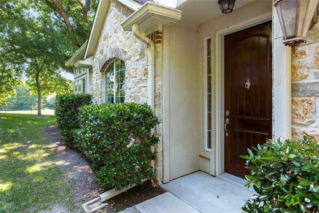 Building Photo - 2655 Eagle Cir
