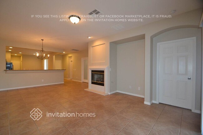 Foto del edificio - 7541 Key Royale Ct