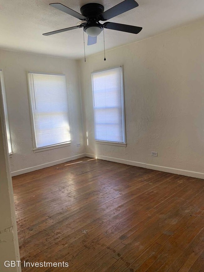 Foto del edificio - 3 br, 1 bath Apartment - GBT 914 W Trinity