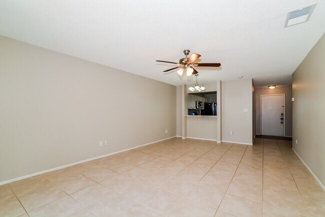 Building Photo - 3210 Tomahawk Dr